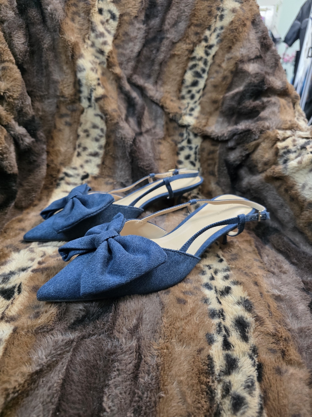 Ann Taylor Women’s Denim Pointed Slingback Kitten Heel with Bow